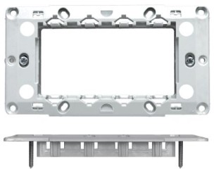 SUPPORTO 4M CON VITI FLAT - NUV 76041