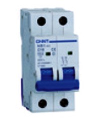 INTERRUTTORE M/T 2P 32A CURVA B 6KA - CHT 180331